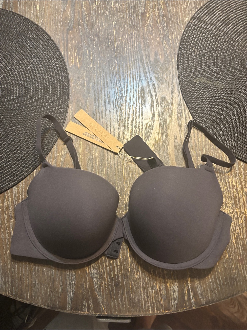 SKIMS Fits everybody push up Demi Bra onyx NWT size 36B